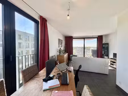 twee-slaapkamer appartement met terras