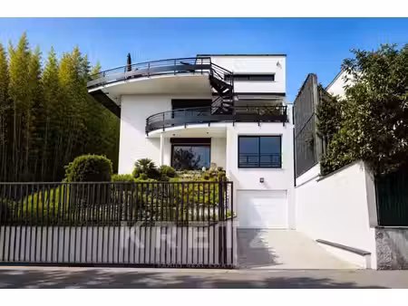 maison de luxe à vendre à sceaux