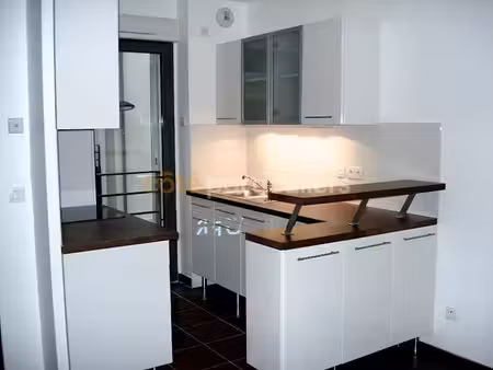 location appartement 4 pièces 50 m² à cholet (49300)  695 €