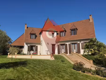 vente propriété 8 pièces 181 m² à la ville-du-bois (91620)  796 000 €