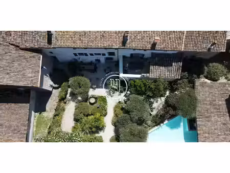 maison avec piscine et terrasse uzès (30)
