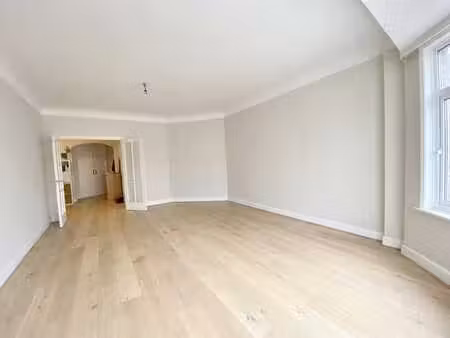 appartement a deux pas de louis lepoutre