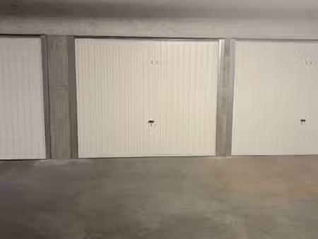 vente garage et parking à nantes île de nantes (44000) : à vendre / 17m² nantes île de nan