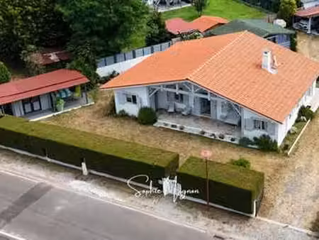 vente maison à sainte-eulalie-en-born (40200) : à vendre / 104m² sainte-eulalie-en-born