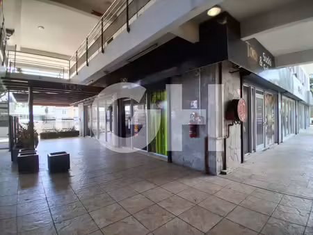 local commercial à louer