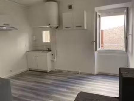 location appartement 2 pièces à orange (84100) : à louer 2 pièces / 31m² orange