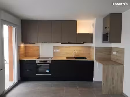 t2 récent (2024) 48 m² – terrasse 42 m² exposée sud – parking