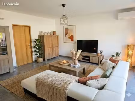 t3 de 88 m² en rez-de-jardin avec jardin privatif de 263 m² et box de 60 m² — meublé haut 