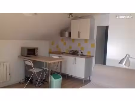 location tours sud studio 25 m2
