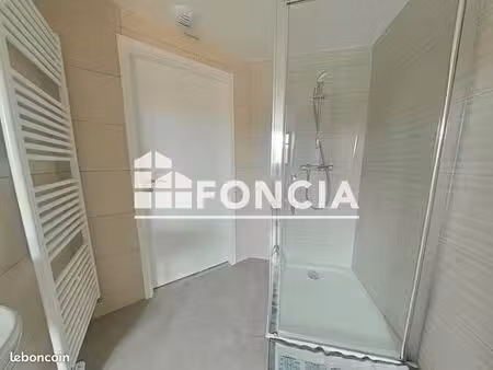 studio 1 pièce 30 m²