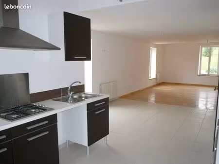 appartement f3 dans maison
