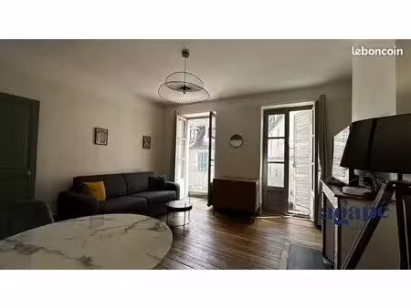 studio 1 pièce 25 m²