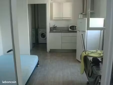 studio meublé pour étudiant avec emplacement voiture
