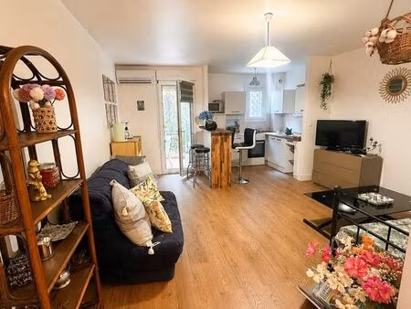 grand studio meublé de 35m² avec jardin privatif