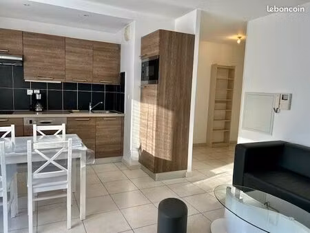 appartement meublé t2 35m² très calme