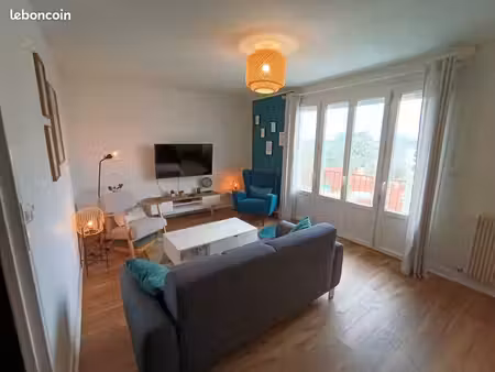 chambre à louer près de l'université et du lycée de la mode