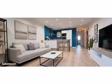 t2 rénové avec terrasse (750hc chauffage & eau inclus)