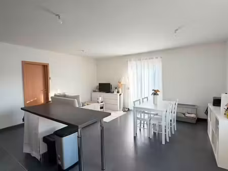 f2 – 47 m² - proche gare hagondange + 2 parkings