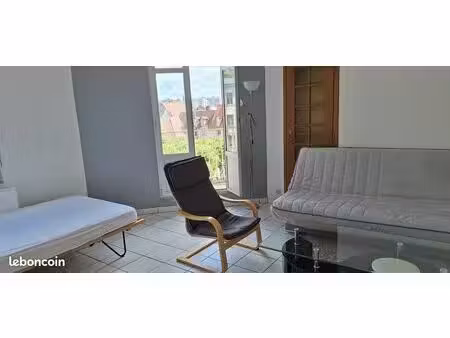 location studio meublé 38m2
