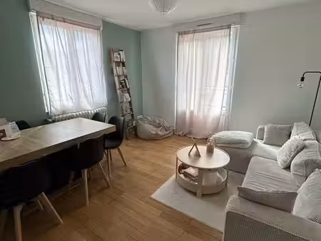 à louer - t4 de 82m2 avec balcon  cave et parking - chadrac (43770)