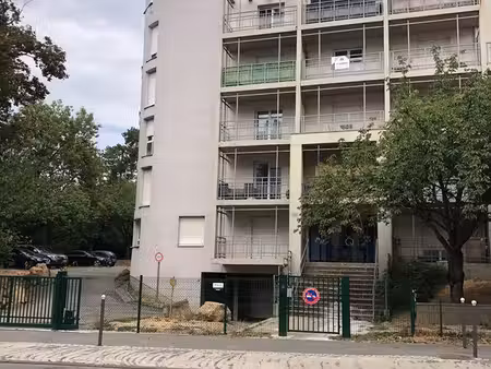 metz studio meublé neuf avec garage s/sol