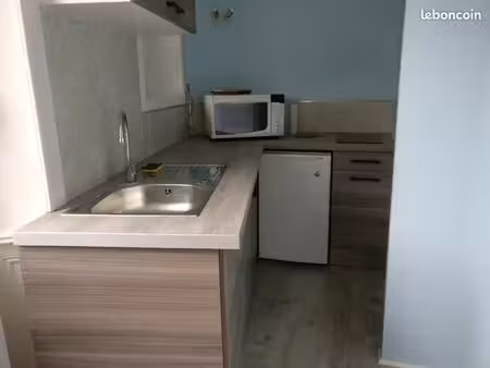 t1 meublé  idéal étudiant à 700 m du lycée ernest renan quartier saint michel  (bd gambett