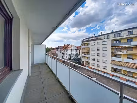 studio 1 pièce 30 m²