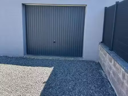 garage 20m2 au calme