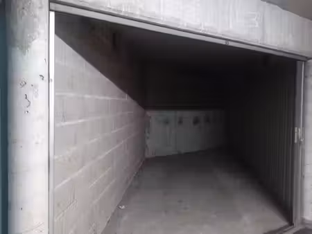loue garage fermé sous terrain