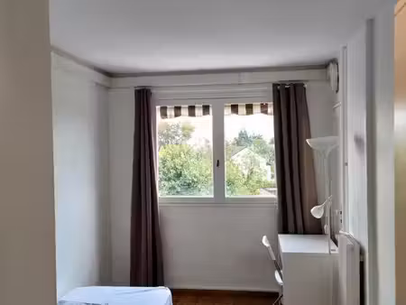 chambre avec douche privée proche préfecture  upec  hôpital