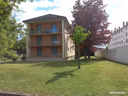 appartement 3 pièces 65 m²