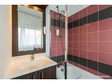studio 1 pièce 18 m²