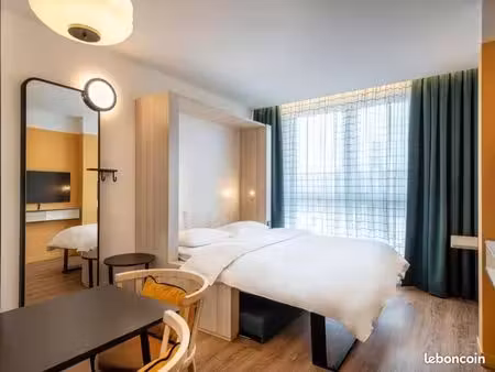 studio 1 pièce 18 m²