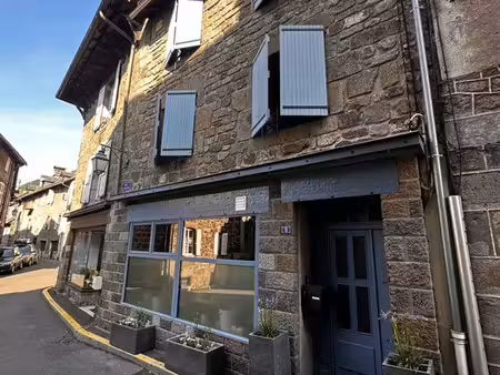 duplex de charme 78 m² – centre ancien vic-sur-cère
