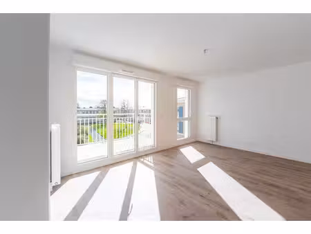 location appartement 2 pièces 42 m² à la queue-en-brie (94510)  969 €