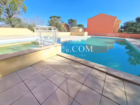 charmante maison résidence avec piscine et aperçu mer