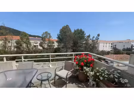 à vendre t2 38m² avec terrasse et parking en residence au luc