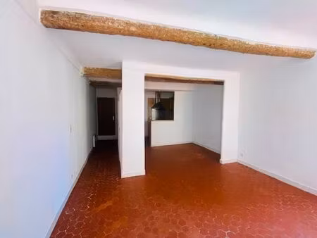 grand f1 38m²