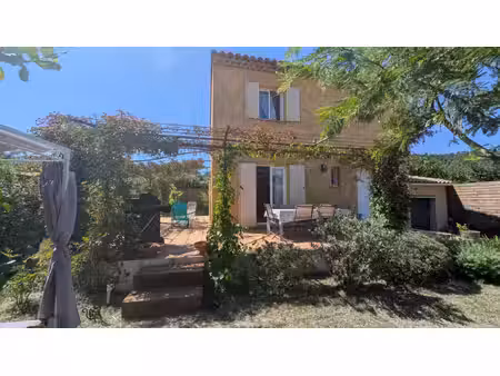 à vendre villa t4 83m² avec garage sur 403m² de jardin à pug