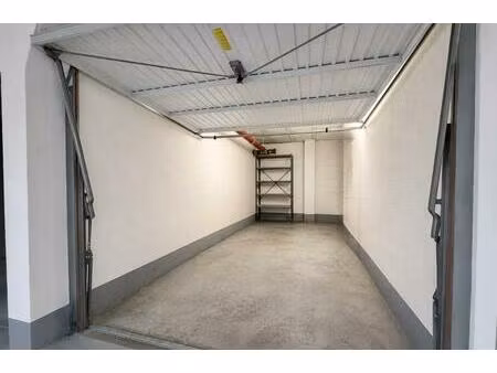 beaulieu-sur-mer - garage sécurisé situé rdc
