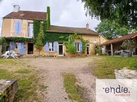 domaine de buissenot élégante propriété de 284 m² sur 14 hectares  dépendances de 1 200...