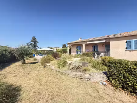 villa t4 - piscine sur grand terrain