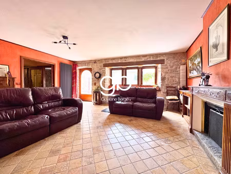 maison en pierre - 4 chambres - garage - atelier - terrasse