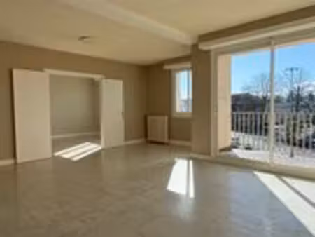 appartement t4 de 133 m2 à louer