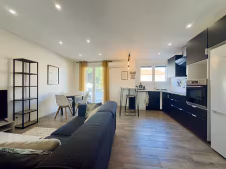à louer appartement t3 meublé et climatisé avec parking