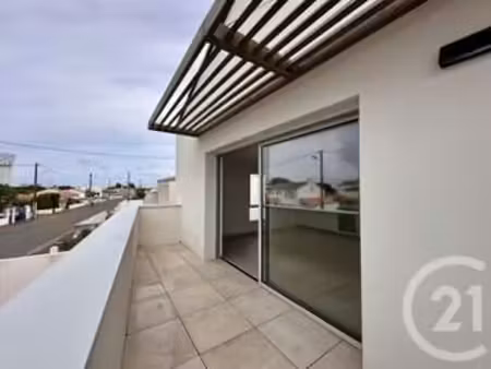 vente appartement 3 pièces à saint-gilles-croix-de-vie (85800) : à vendre 3 pièces / 68m² 