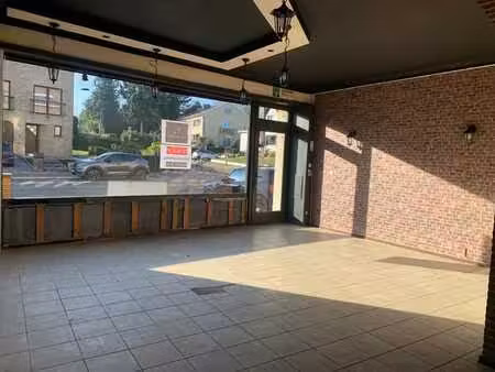 grand axe de passage - rez-de-chaussée commercial de 70 m²