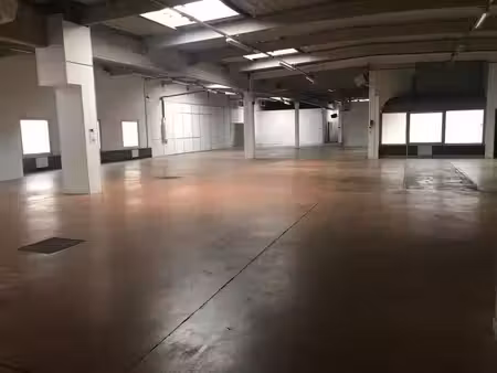 location entrepôt trappes 78190 375m² à 865m²