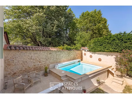 très beau corps de ferme entièrement rénové avec piscine à dardilly le haut