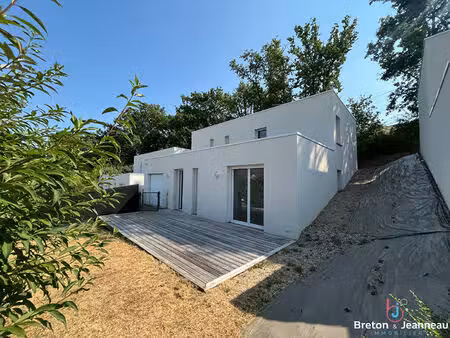 pavillon 3 chambres - laval - secteur thevalles